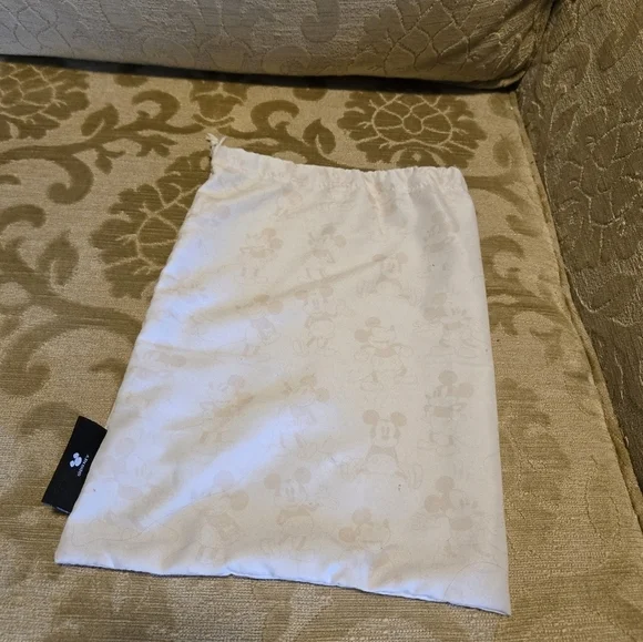 American Eagle Plush Mickey Mouse with Dust Cover - Brand New - Picture 4 of 10